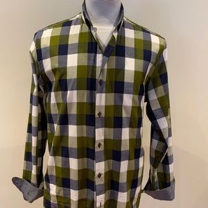 RW&Co. men’s checkered shirt size L